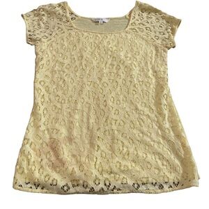 Cleo Yellow Lace Short Sleeve Top Size Medium